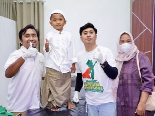 Komitmen Wujudkan Generasi Sehat dan Produktif, Pupuk Kaltim Khitan Massal Gratis 150 Anak Bontang