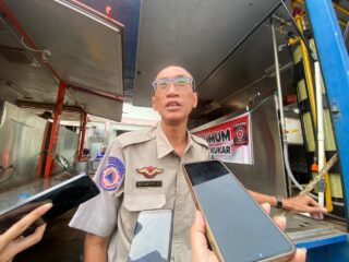 Gunakan Stok Logistik Gudang, BPBD Kukar Siapkan 200 Porsi Makanan per Hari Bagi Korban Kebakaran Melayu